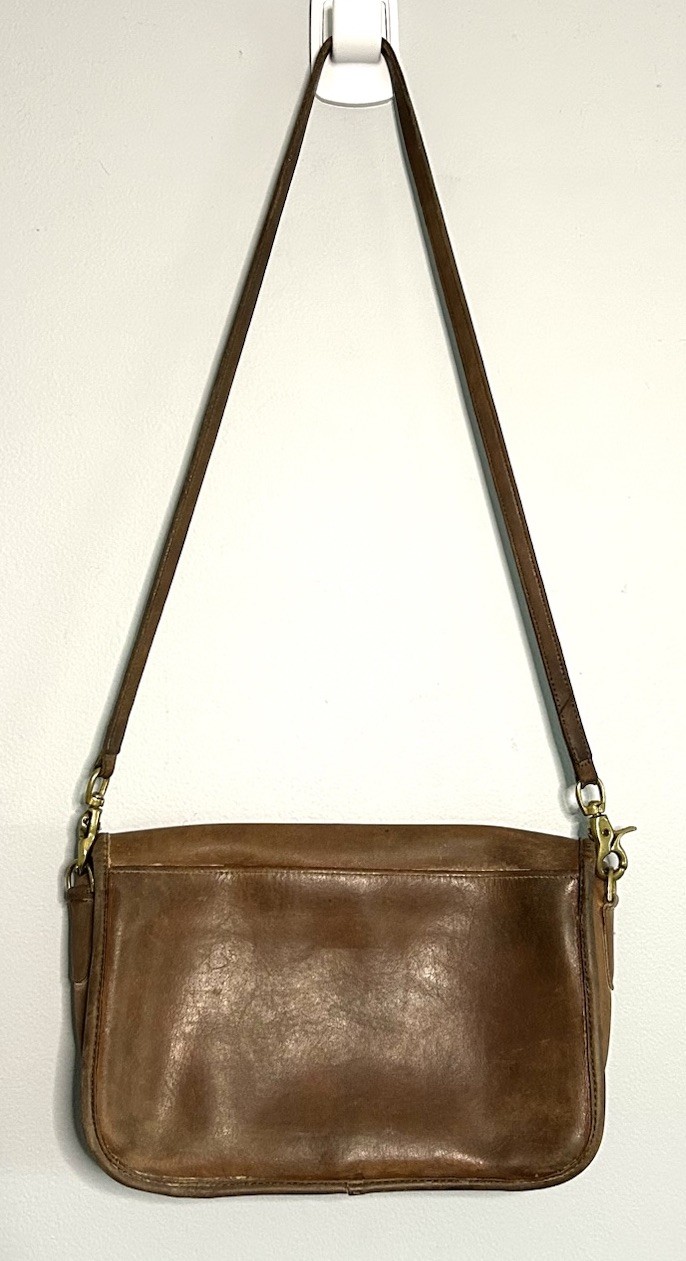 VTG Coach Shoulder Bag Brown British Tan Leather Brass Turnlock *Need TLC As Is*
