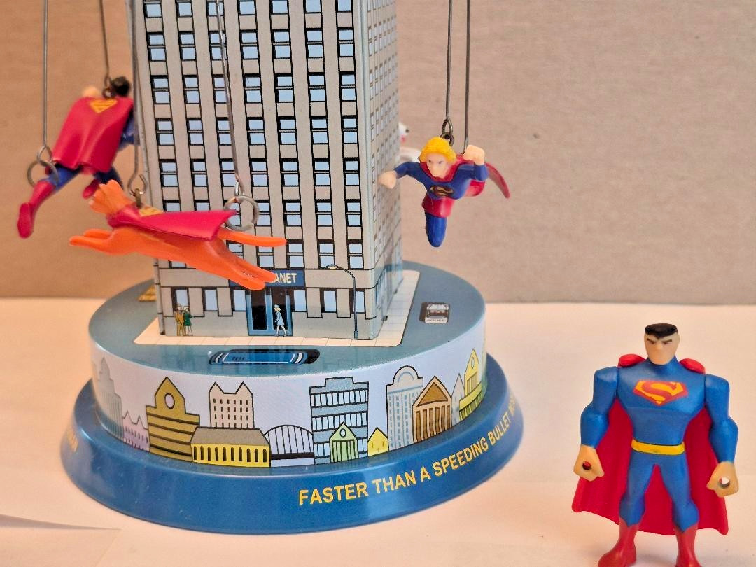 VINTAGE 2001 SCHYLLING Superman Classic Tin Carousel and figures lot