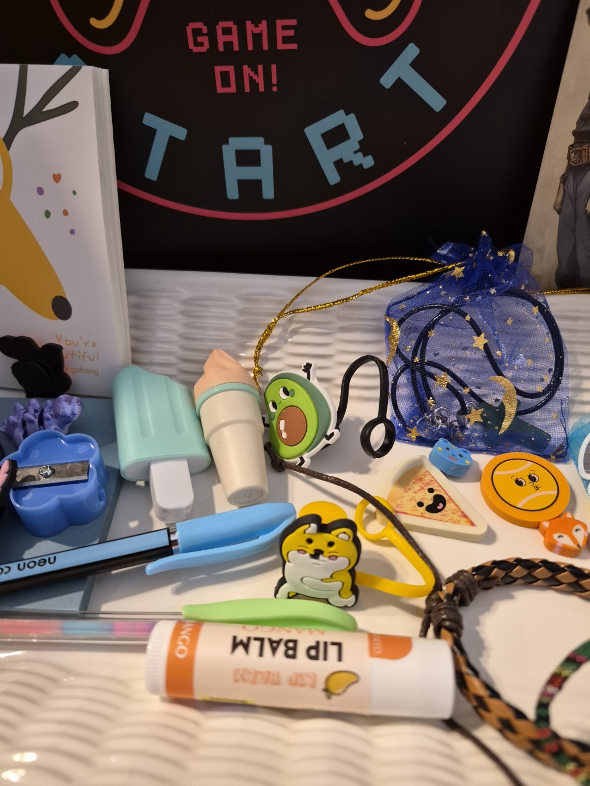 Kids Mystery Scoop + Bonus Toy Surprise/ Fun & Random/ Ages 8-12