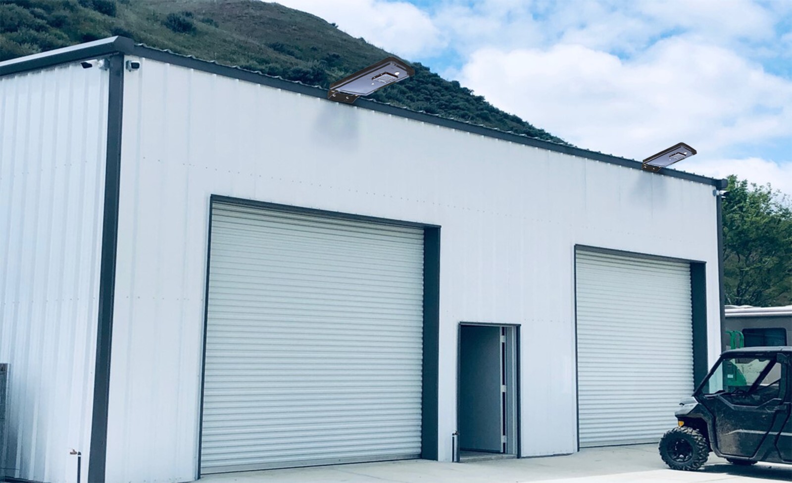 Solar Power AI-Smart 1600 Lumens Cree LED Area Parking Light