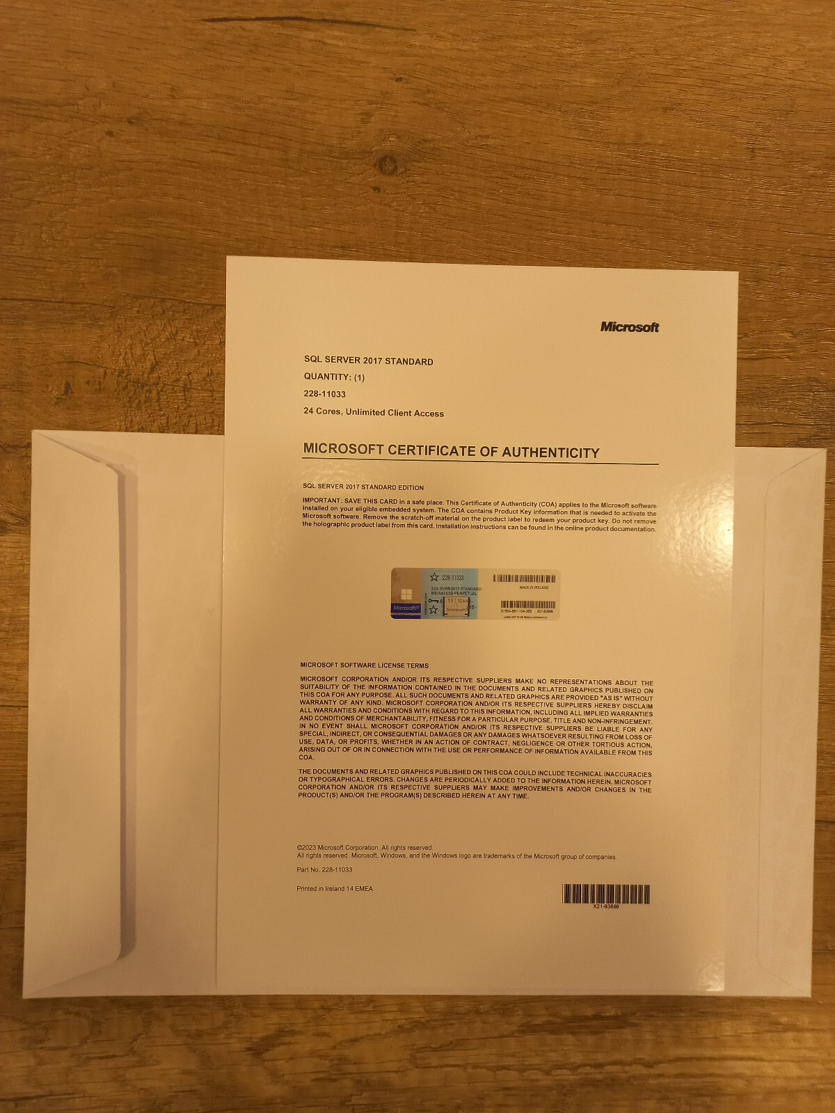 Microsoft SQL Server 2017 Standard 24 Core unlimitd User CAL Authentic 228-11033