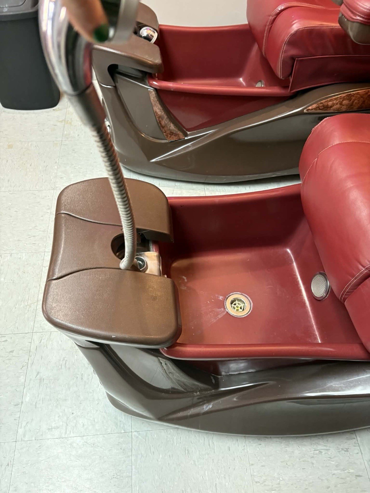 Lexor Infinity Foot spa Great Condition! Made In 2015 All Parts Still Work!