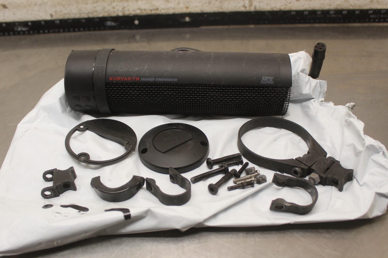 KURYAKYN ROAD THUNDER SOUND BAR SPEAKER PLUS Z100