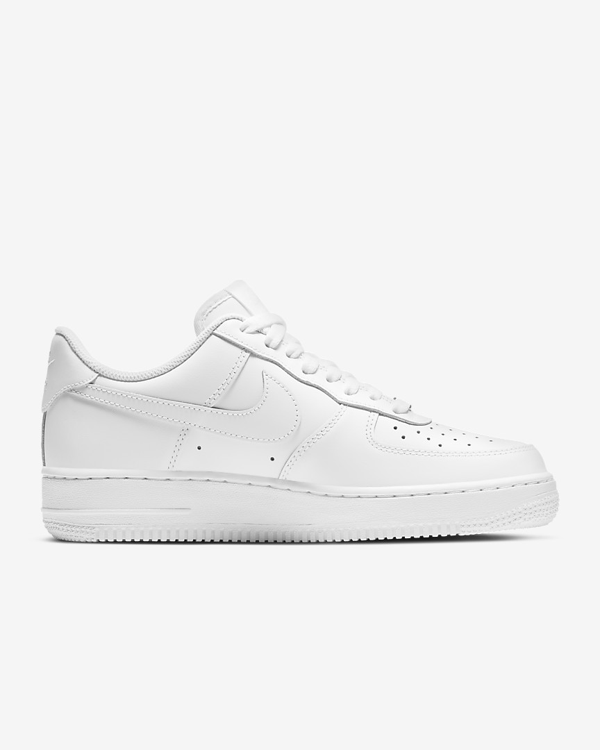 Nike Air Force 1 Low Triple White ‘07 BRAND NEW, MEN AND WOMEN SIZES.