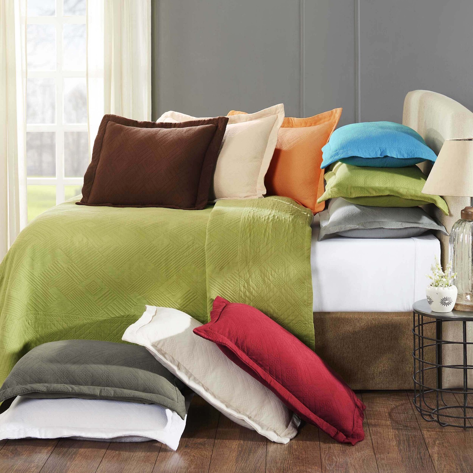 Geometric Traditional Cotton Jacquard Matelasse Scalloped Bedspread Coverlet Set