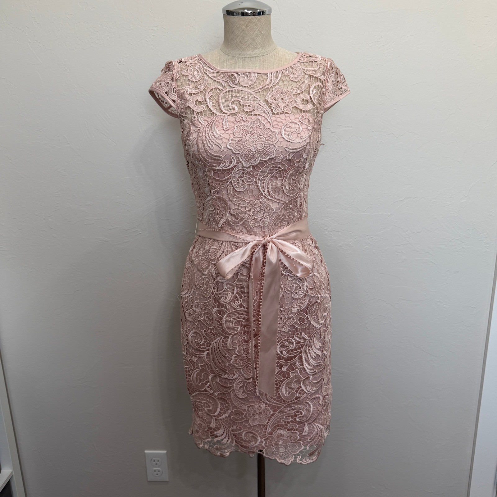 Adrianna Papell 2 Lace Cap Sleeve Illusion Sheath Dress Knee Length Scallop Hem