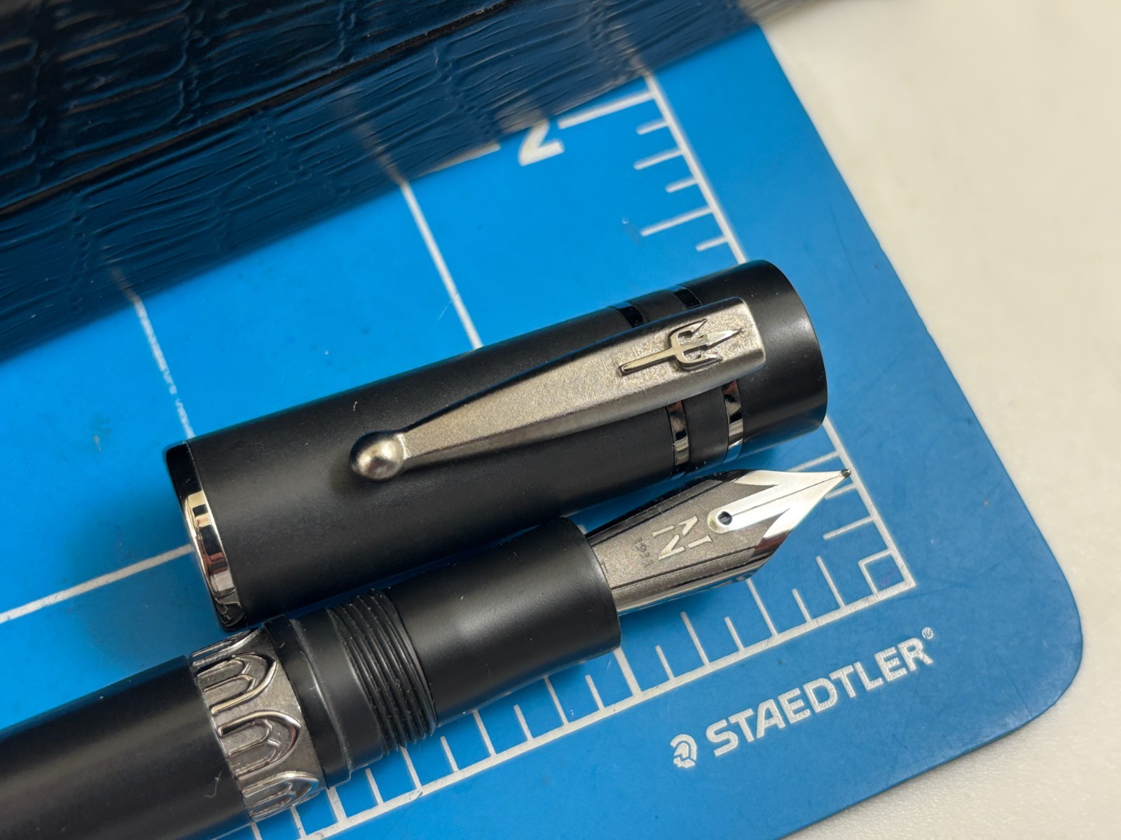 Judd's NEW Nettuno 1911 Black Sands Fountain Pen w/Fine Nib