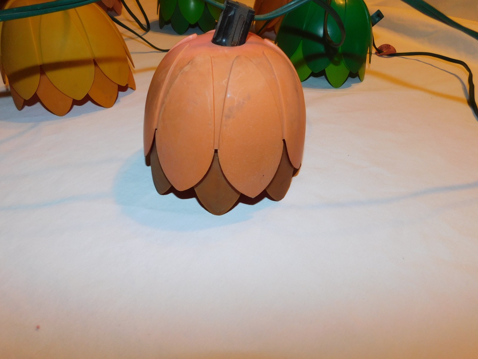 VTG NOMA BLOW MOLD TULIP TIKI OUTDOOR LIGHT STRING LIGHTS 14 ft CAMP PATIO RV