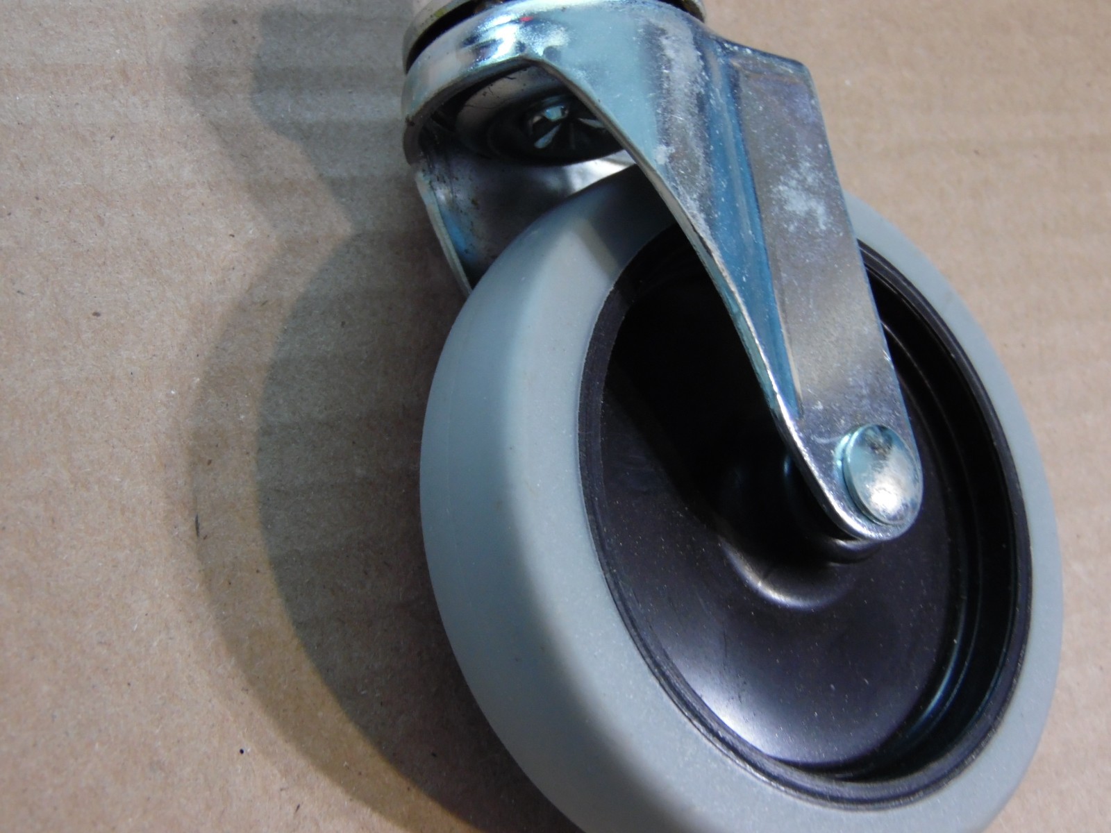 New for LUXOR Utility Cart Heavy Duty Whee- Non Locking Push In 4" Wheel