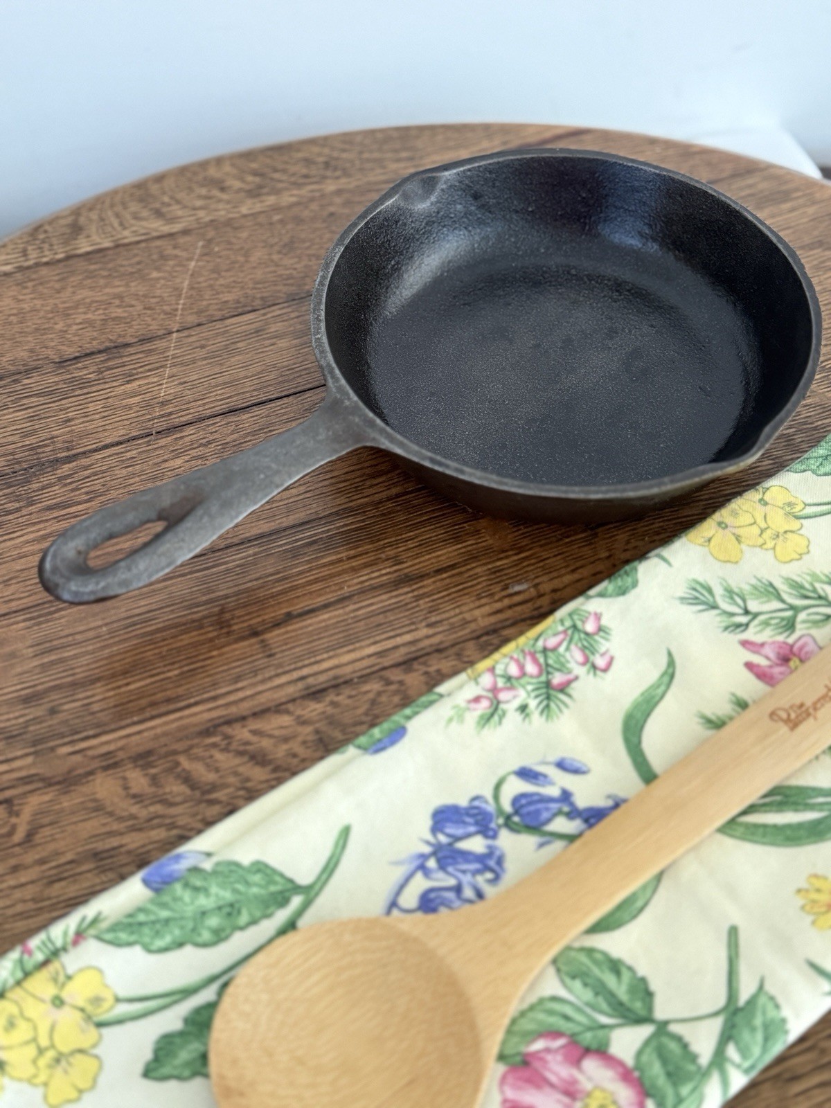 Vintage Cast Iron Skillet No 3 6⅝” – Small Fry Pan – Unmarked Lodge 1930s-50s