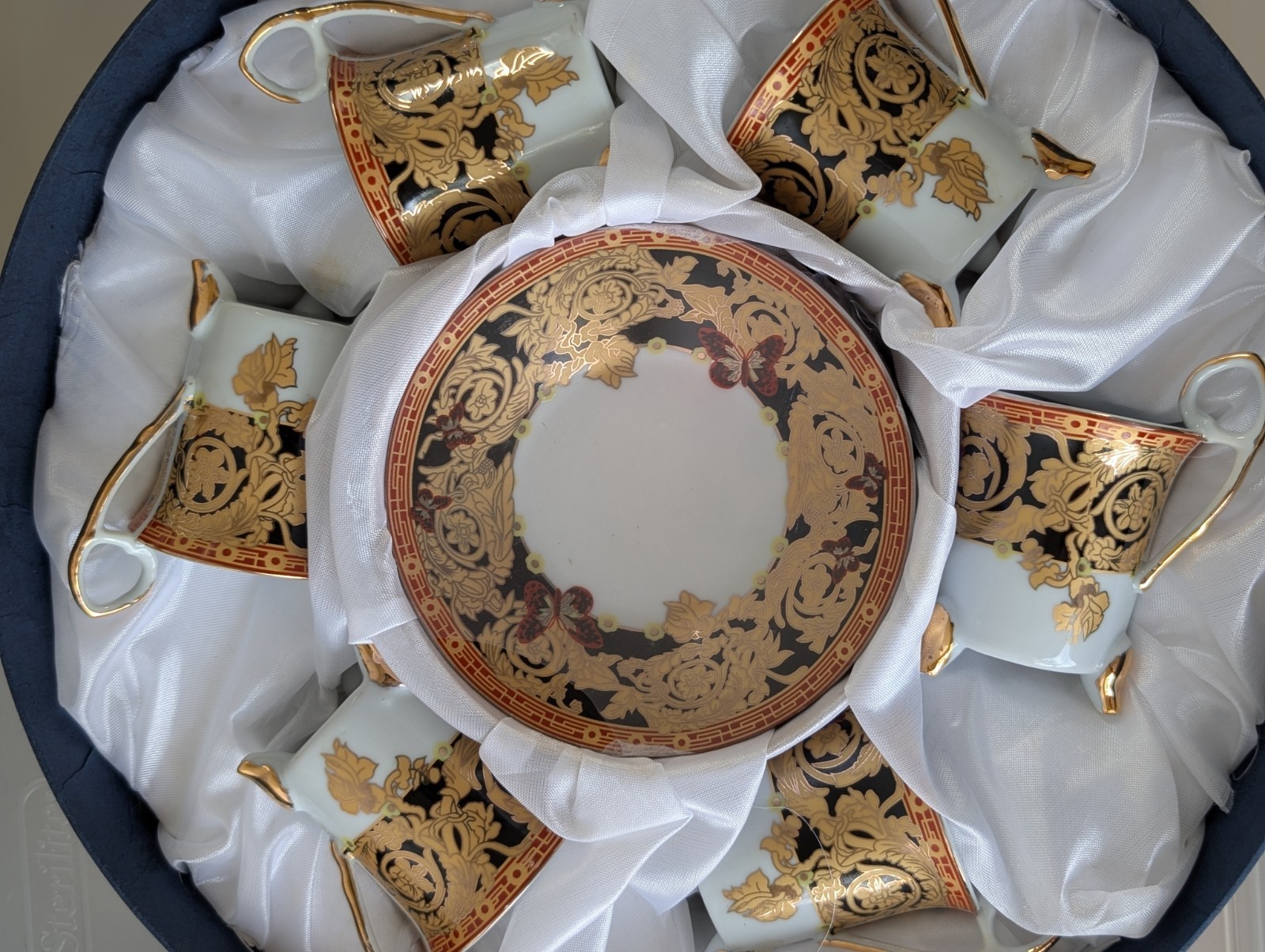 Fine Italian Porcelain Set of 6 Espresso & Saucer With Box