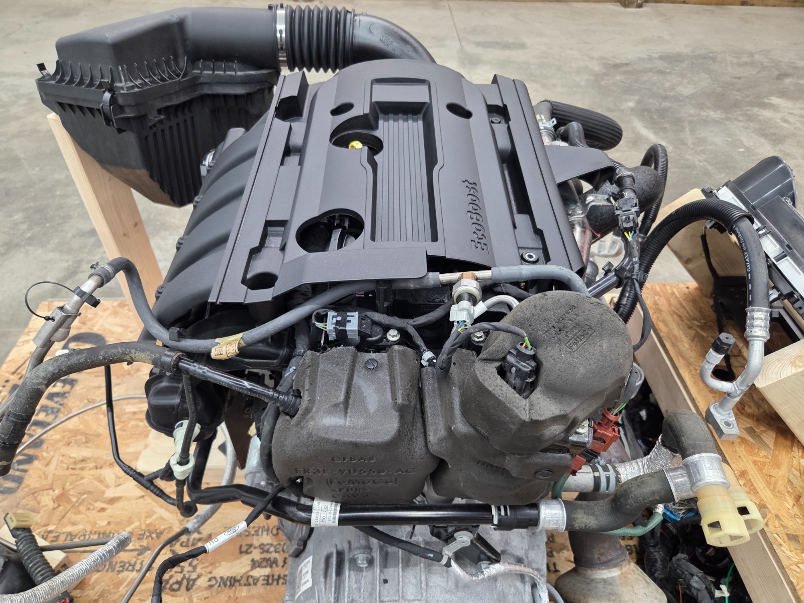 2017 Mustang EcoBoost 2.3L TURBOCHARGED Engine & 6 Speed Auto Trans Turn Key 53k