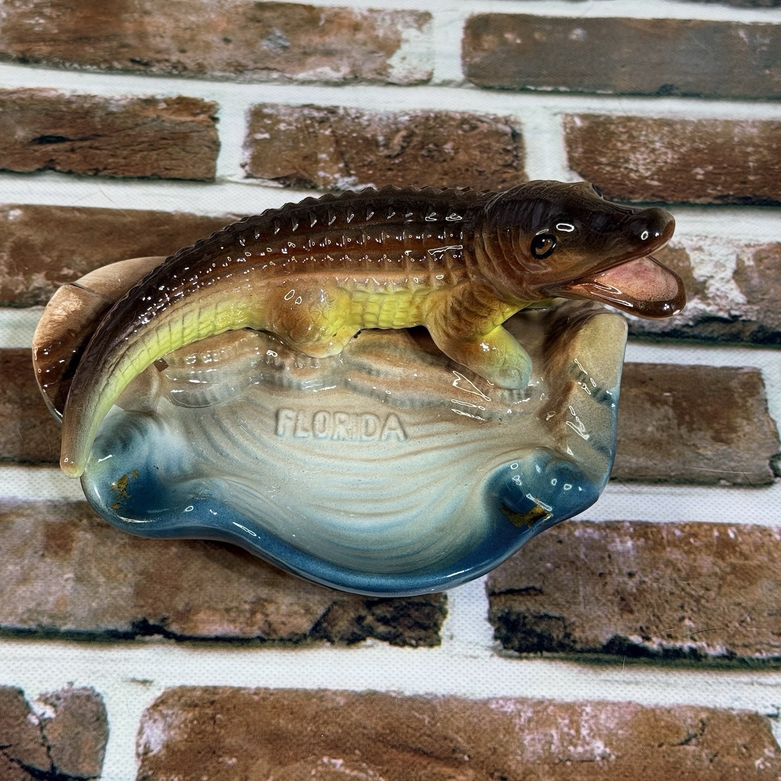 Vintage Florida Souvenir Ashtray Trinket Alligator Ceramic Hand Painted