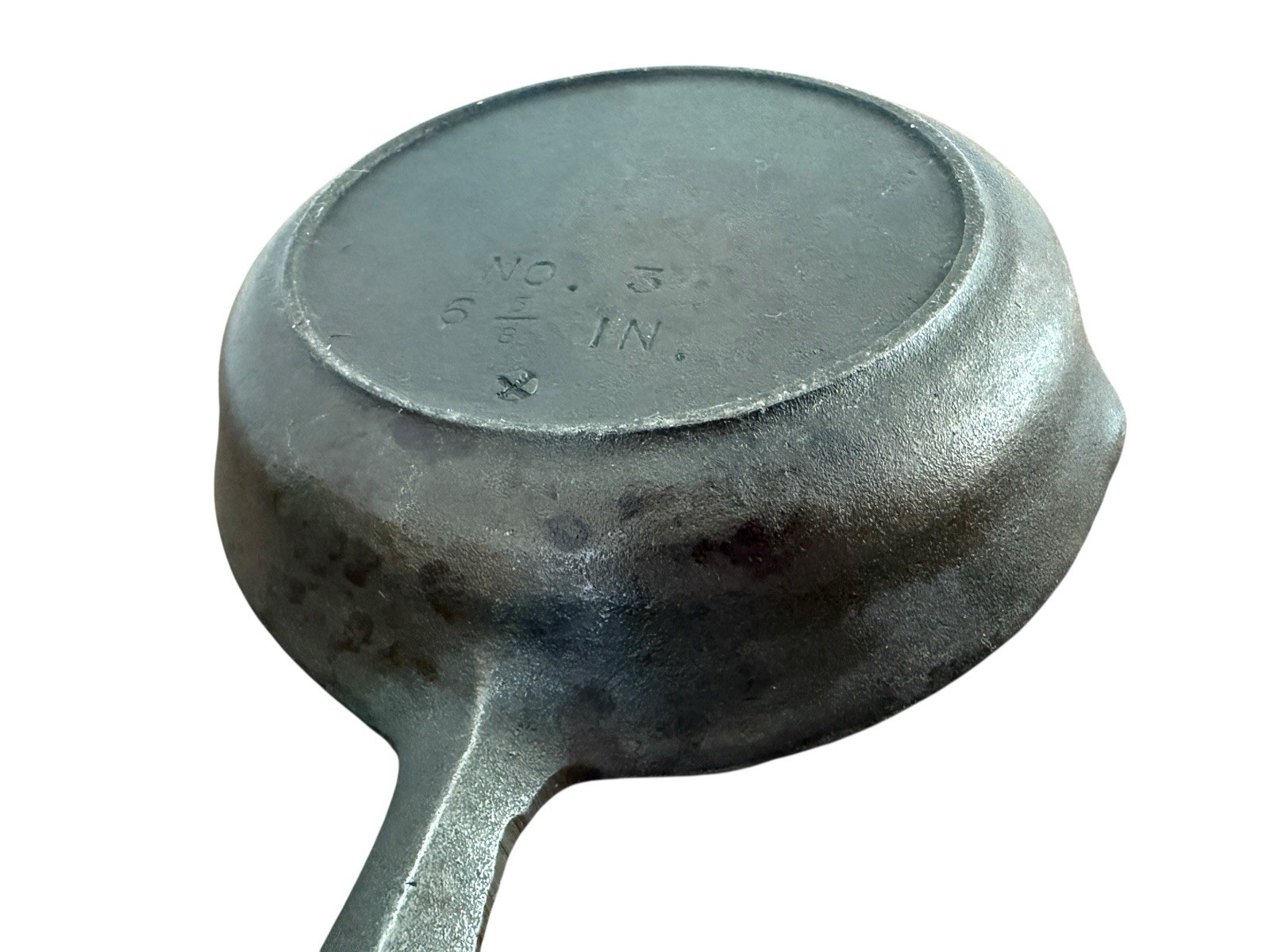 Vintage Cast Iron Skillet No 3 6⅝” – Small Fry Pan – Unmarked Lodge 1930s-50s