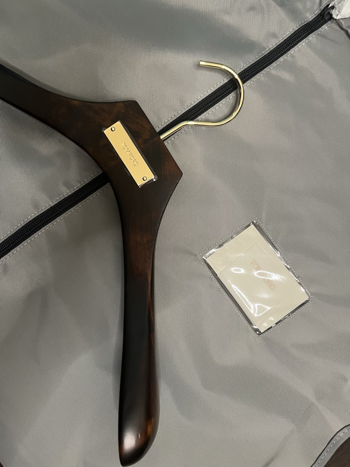 New TOM FORD Men's Wood Jacket Hanger Set