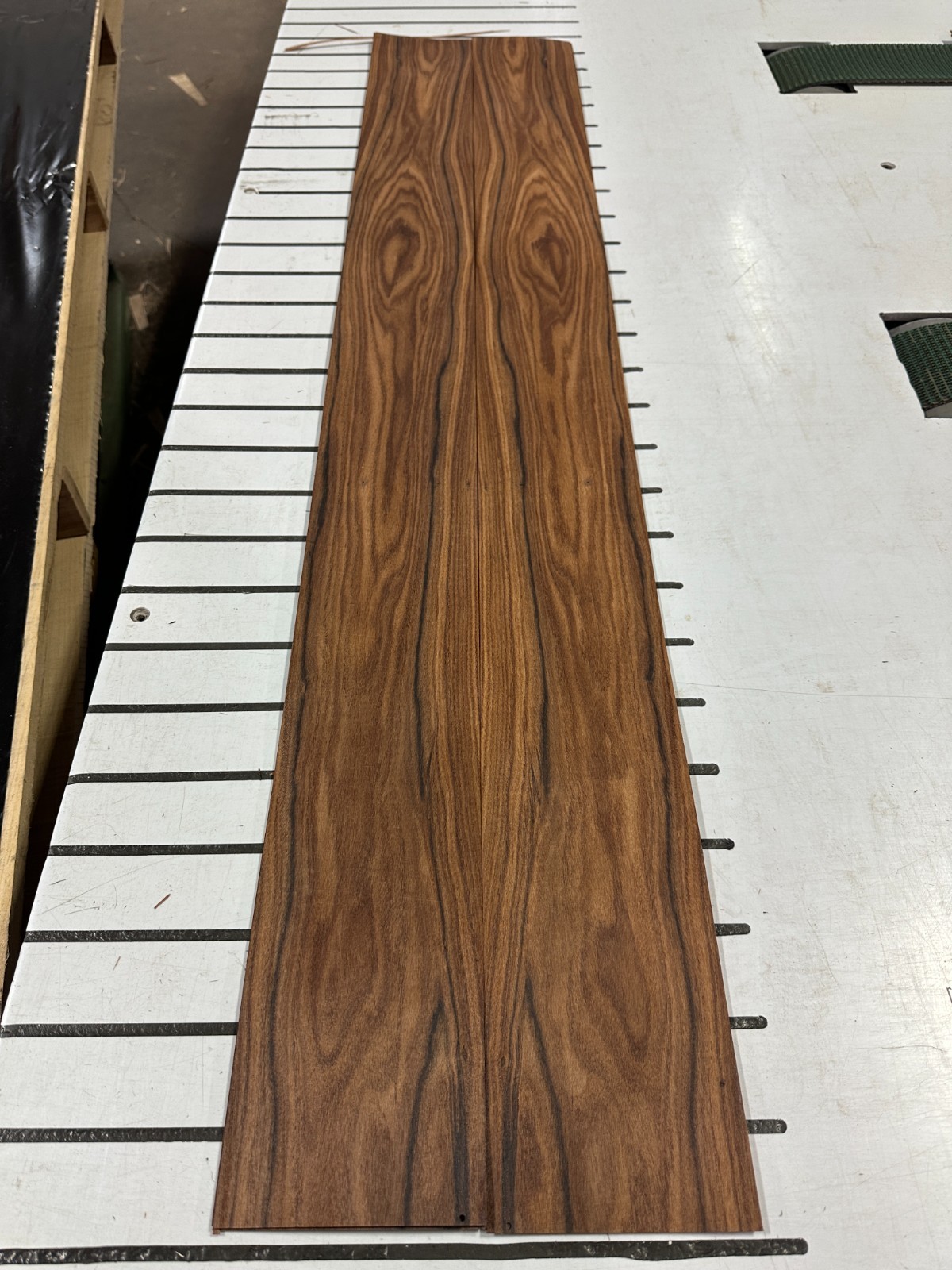 Santos Rosewood Raw Wood Veneer 2 sheets 50'' x 5'' 320C