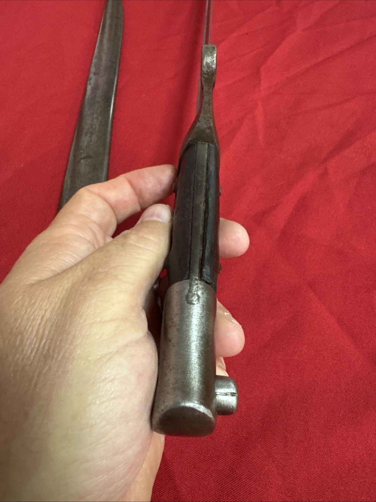 PORTUGUESE MODEL 1885 BAYONET WITH SCABBARD MARKED STEYR A946