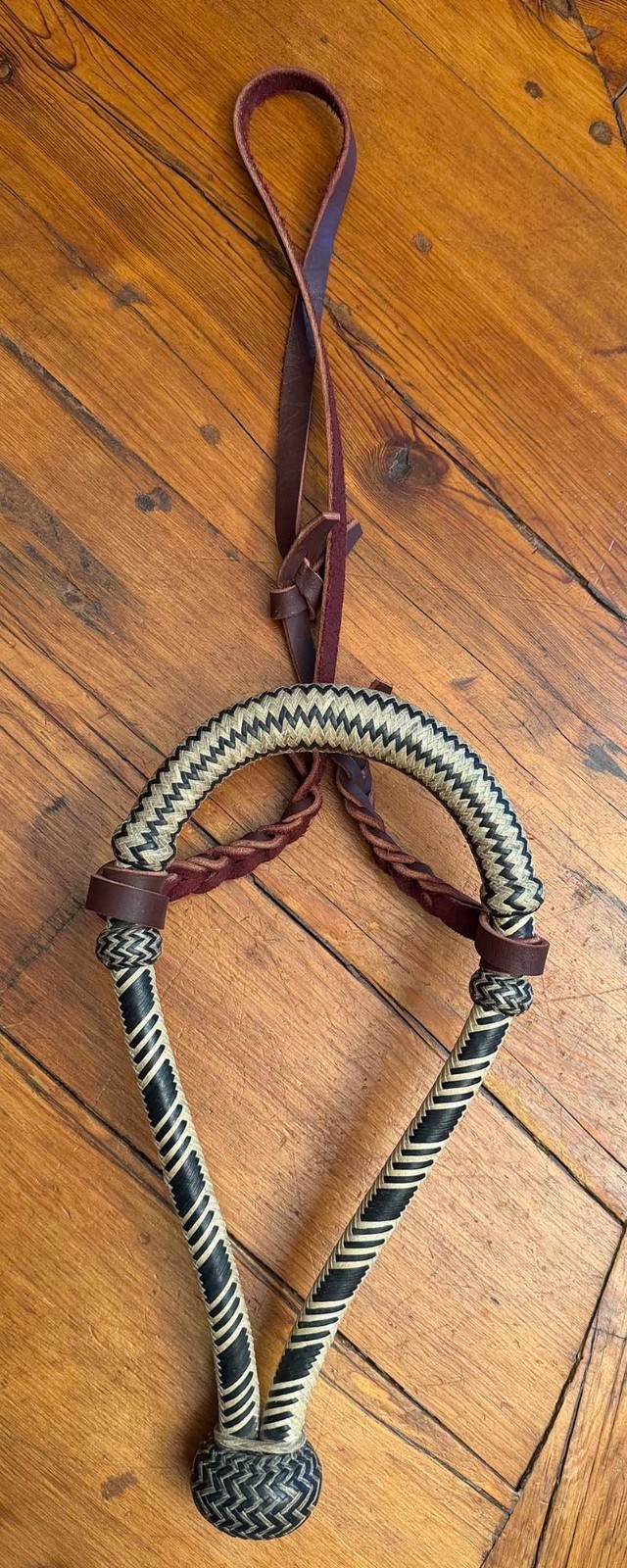 NICE NEW GUITRON Cowboy Vaquero Handmade 24 Plait 5/8" RAWHIDE BOSAL & Hanger