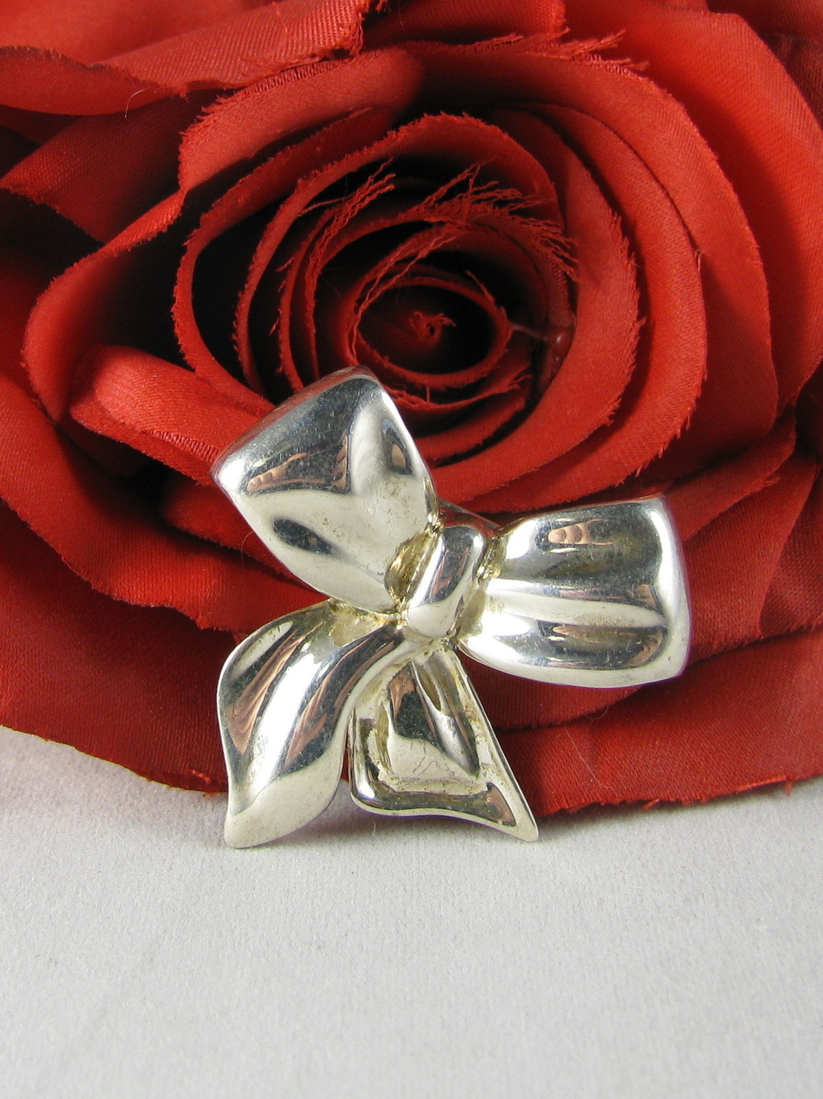 Sterling Silver 11g Beautiful Bow Pin Brooch CAT RESCUE
