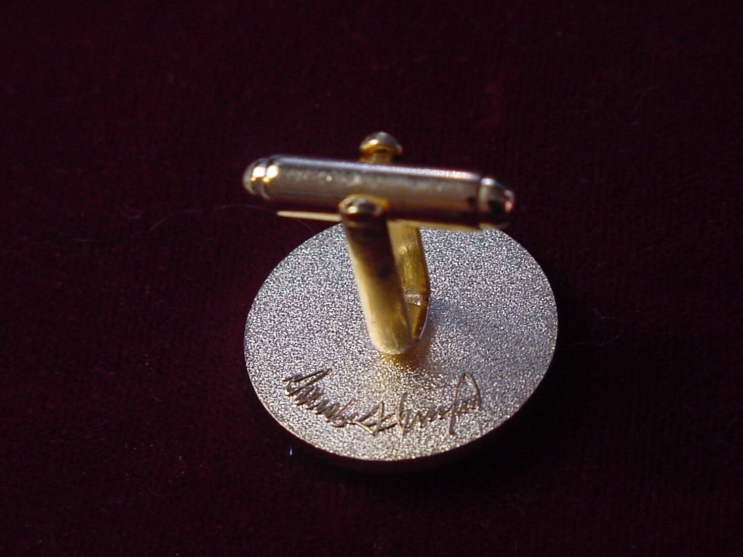 Pair of President Trump Official issued white house staff cufflinks-Free Shippi