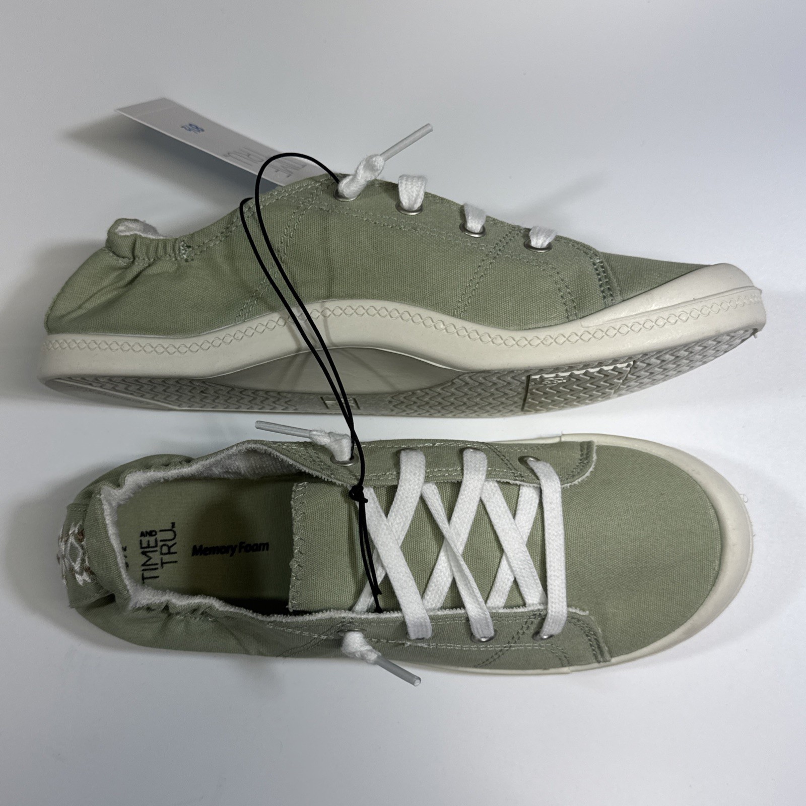 Time & Tru Sage Scrunch Back Memory Foam Woman's Sneakers Slip-on with Laces