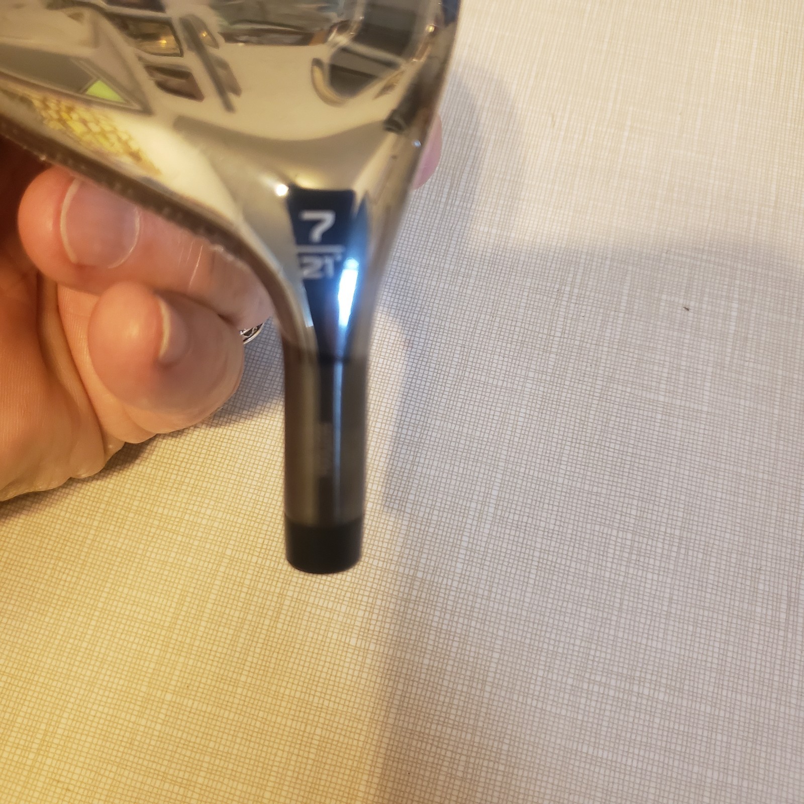 TaylorMade RH Core Qi35 fairway 21° 7 Wood Tour Issue Head 553T100H1007 NEW