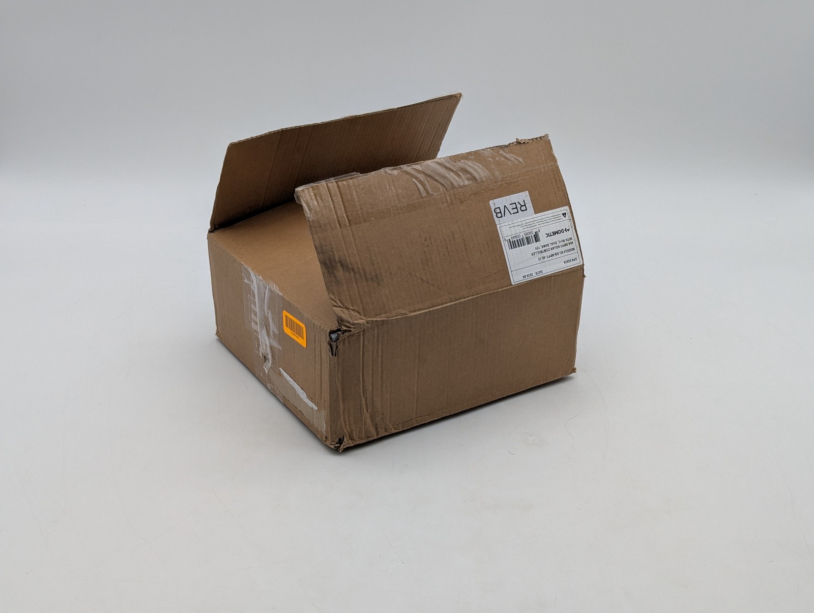 Dometic 40A MPPT Solar Controller RV Compatible (SC-DB-MPPT-40-12) - Black