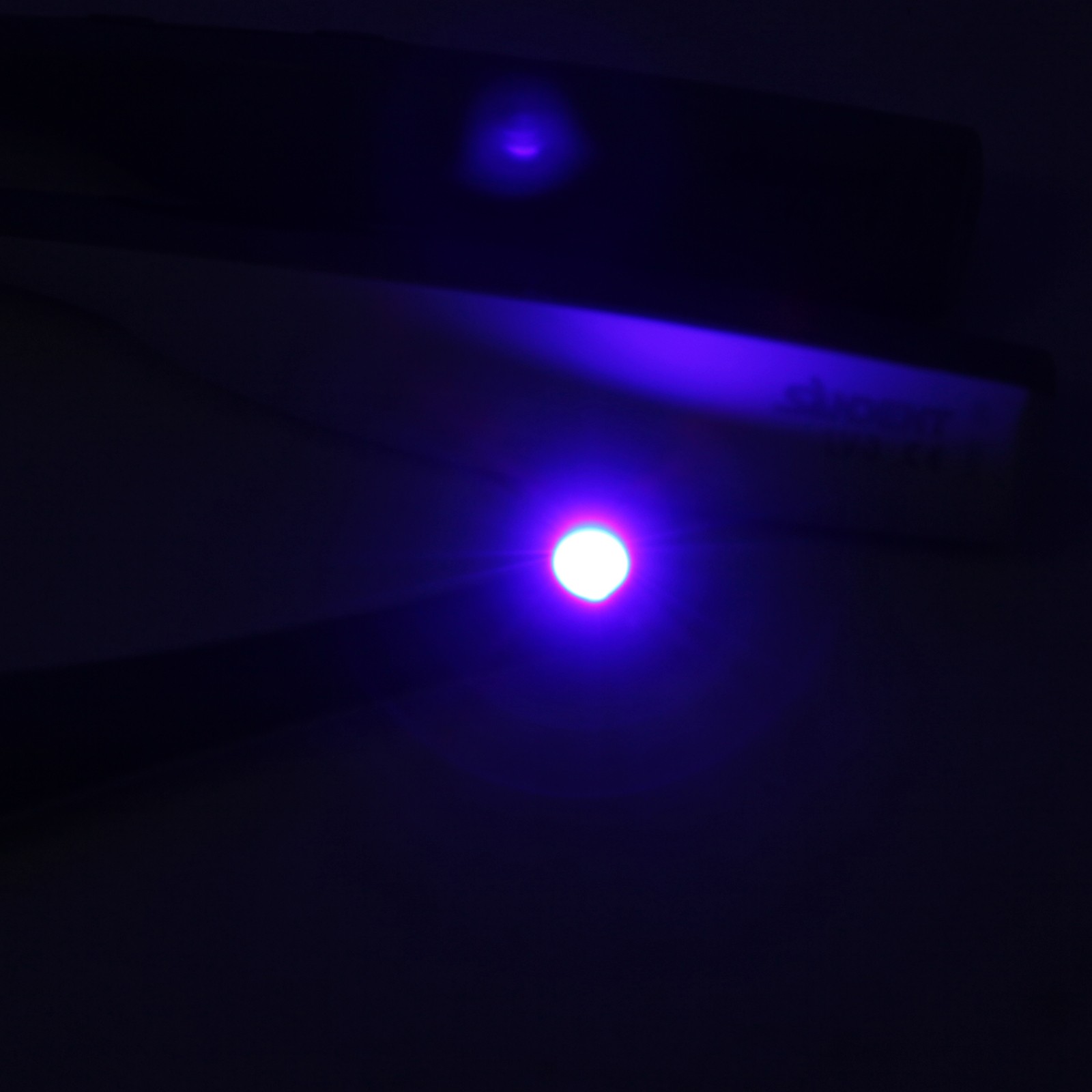 Dental Estilo Woodpecker Lampara /Fotocurado con Sistema de Blanqueamien