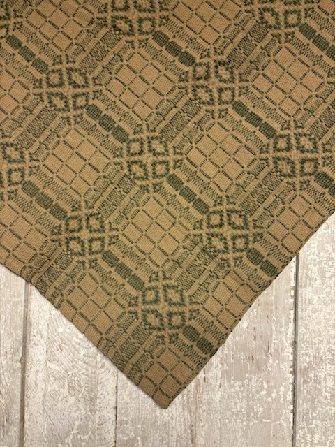 New Primitive GREEN COVERLET TABLE SQUARE Tablecloth Topper 34"