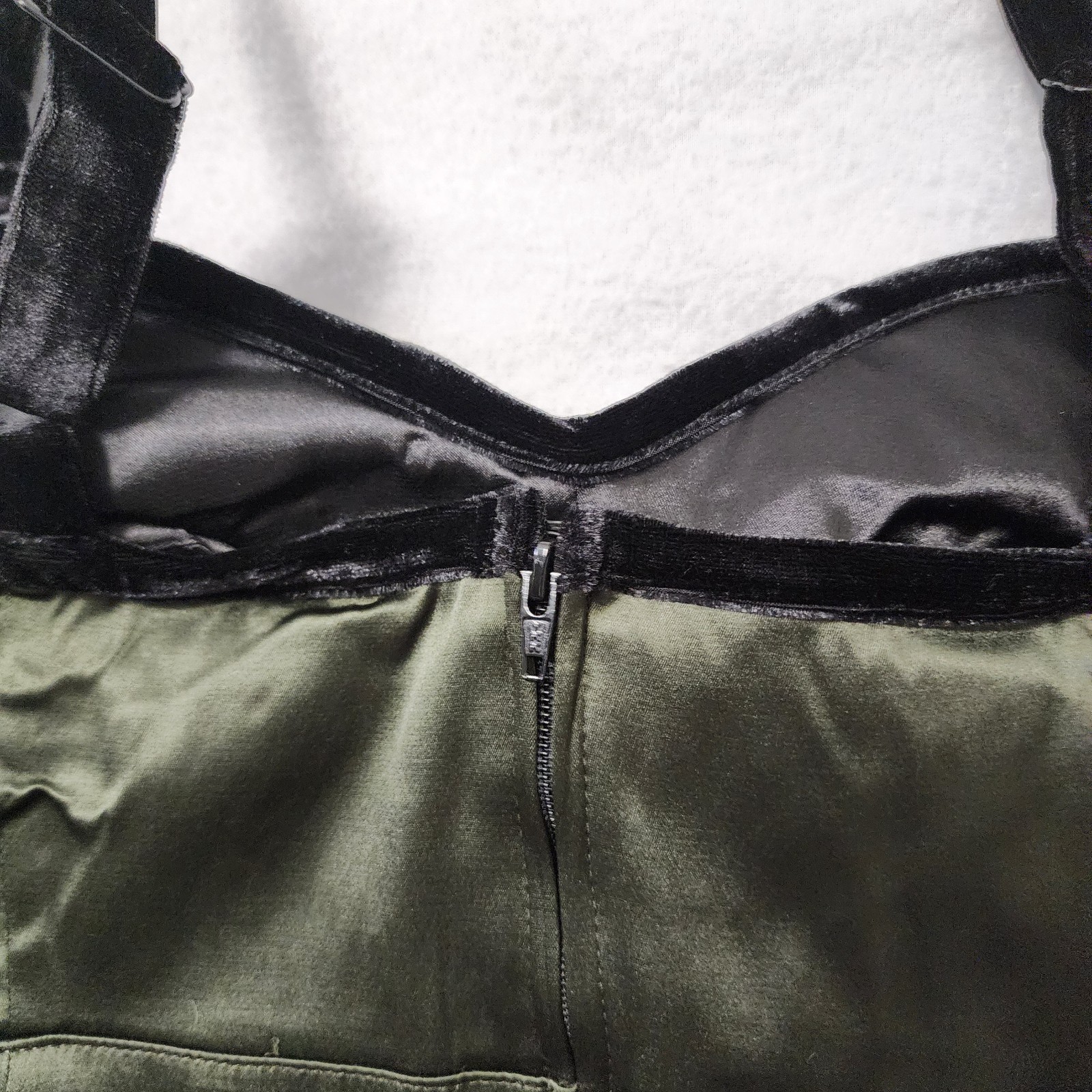 Pinup Girl Deadly Dames Courtesan satin wiggle dress with belt