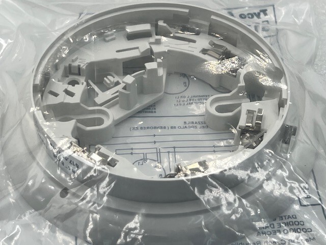 Tyco 517-050-019 5B 5" Universal Detector Base New in Sealed Bag