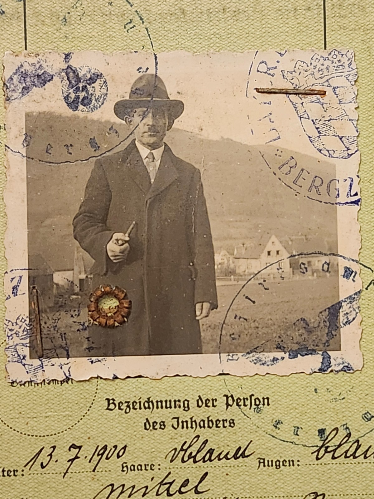 WW2 Germany. Identification card for merchants, 1937.,