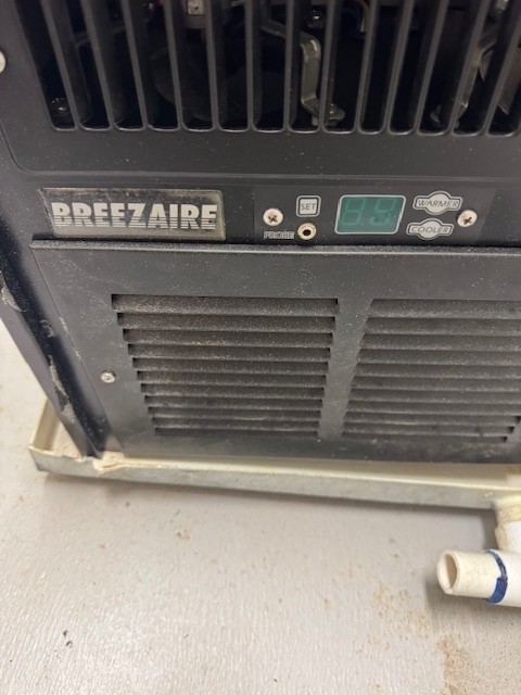 BREEZAIRE WKL 2200 Black Aluminum Cooling Unit