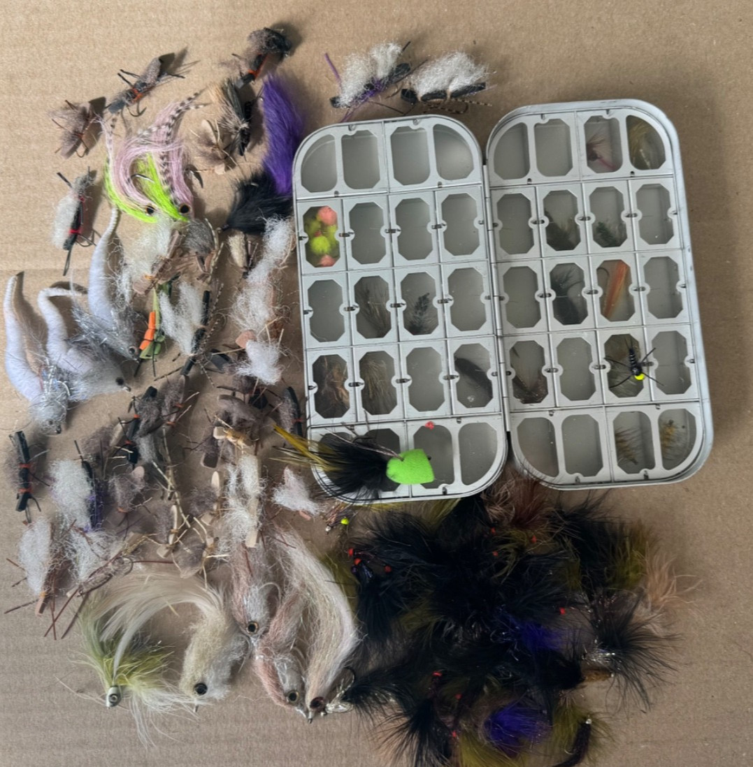Cabelas Aluminum Fly Box + Over 100 Hoppers Beadheads Streamers Wheatley Clone