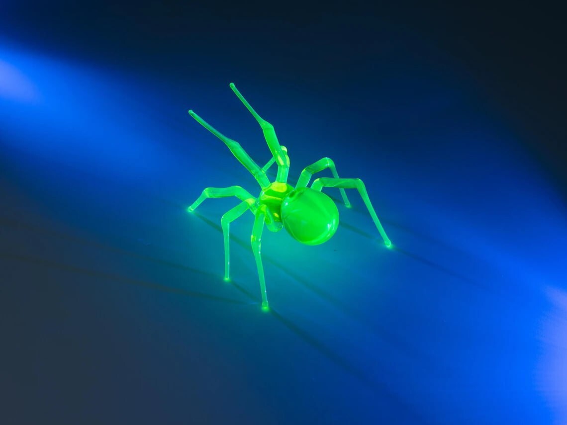 Uranium Glass Spider Figurine – Glowing Green Lampwork Spider – Handmade Gothic