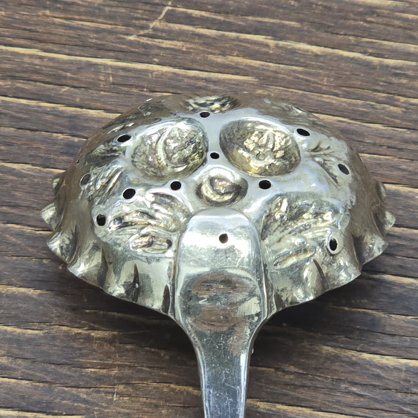 Charles Eley English sterling spoon 1800s bonbon fruit spoons With Lion Crest