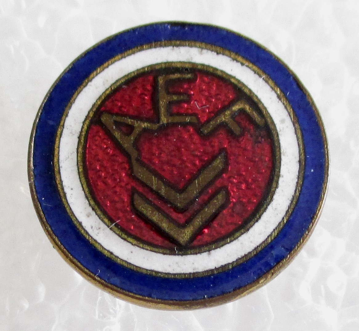 Antique WW1 AEF American Expeditionary Forces 2 Chevron 12 Months Service Pin