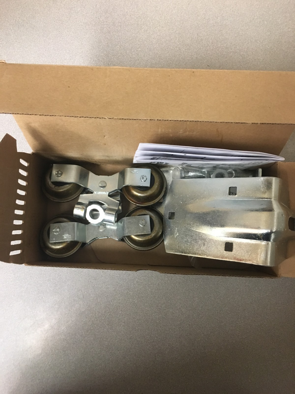 National Hardware Steel Flexible Round Rail Hangers 300 lb N193-672