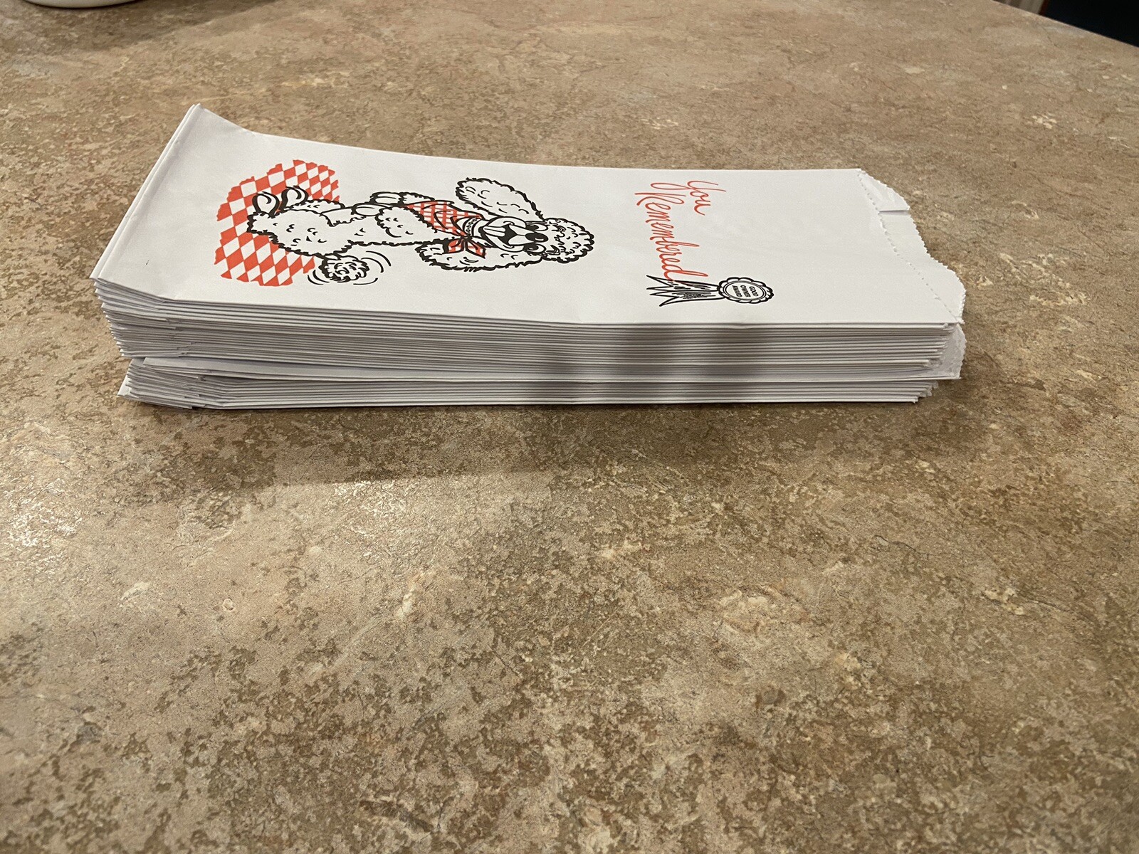 PAPER "DOGGIE TAKE HOME BAGS" - Qty 34