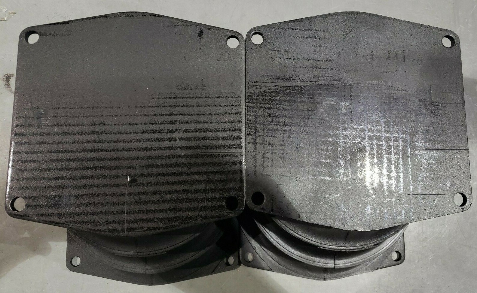 HENDRICKSON HN 402/462/522 BOLSTER SPRING 1 PAIR 2 PCS 60879-000L 04/96-CURRENT