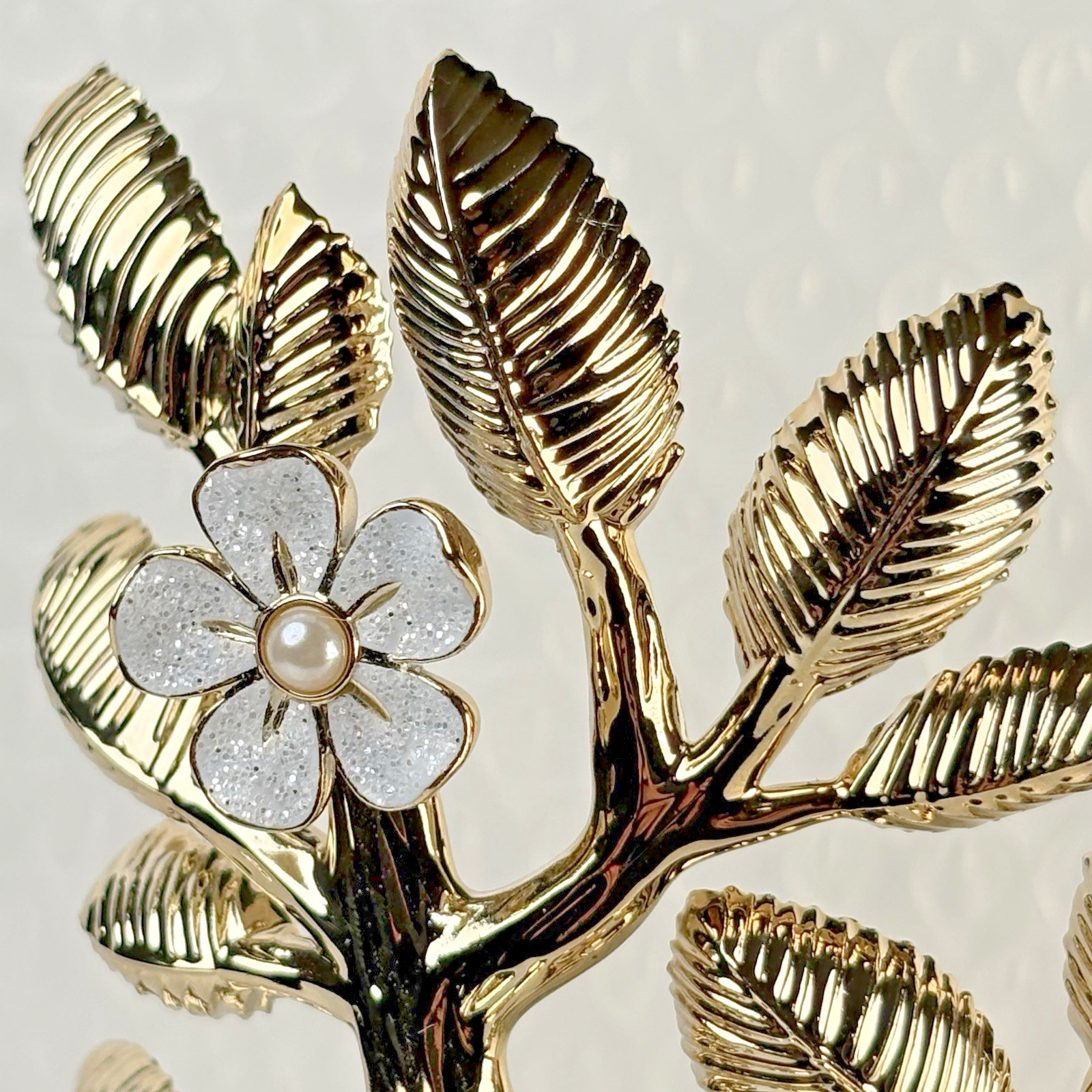 Bath & Body Works Gold Branch White Glitter Flowers Marble Foaming Soap Holder