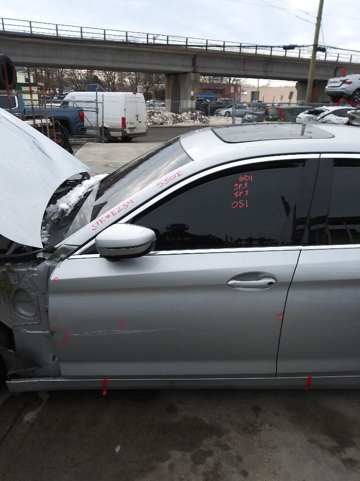 2019 BMW 530I MAIN 10.25 " DISPLAY SCREEN BLACK ID 8715339