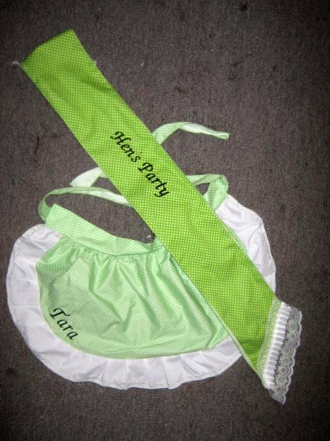 1/2 APRON & SASH SET Available most colours M2O All occasion Message names etc