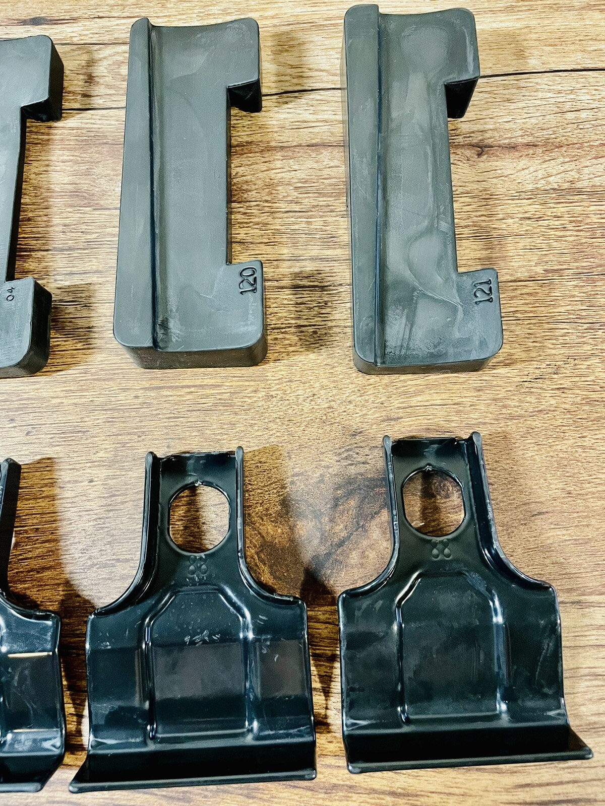 Thule Fit Kit 1438 -- (Authentic Thule 1438) -- For Lexus & Toyota Models!