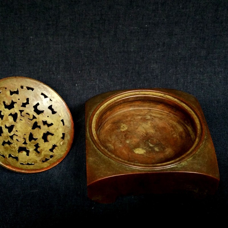 3.3" mark Antique Chinese Bronze bat Censer Aroma Incense burner Censer statue