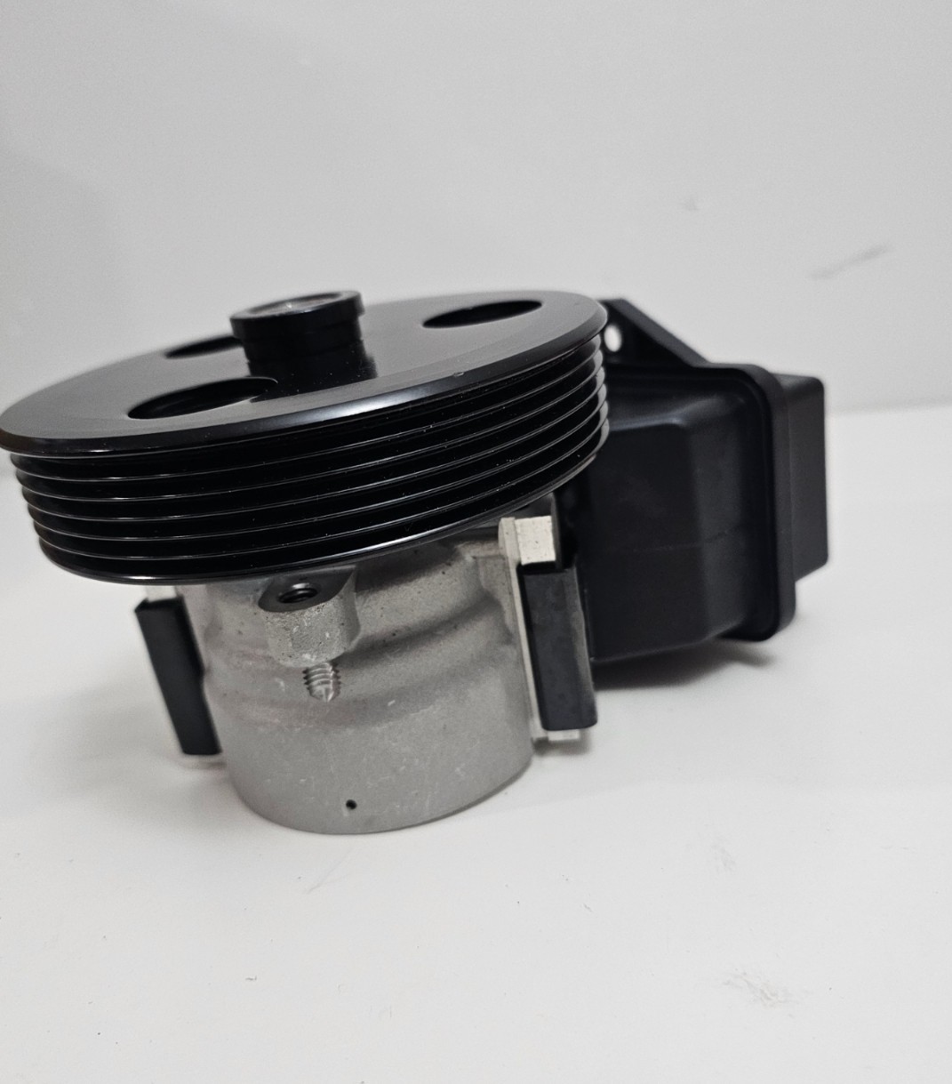 88963473 Power Steering Pump For 2002-2010 Pontiac Chevrolet 3.4L 3.9L