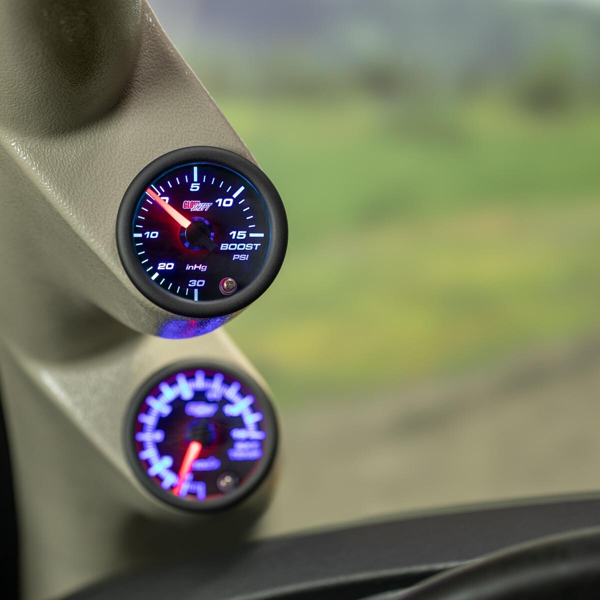 GlowShift 52mm Tinted 7 Color 15 PSI Turbo Boost / Vacuum Gauge