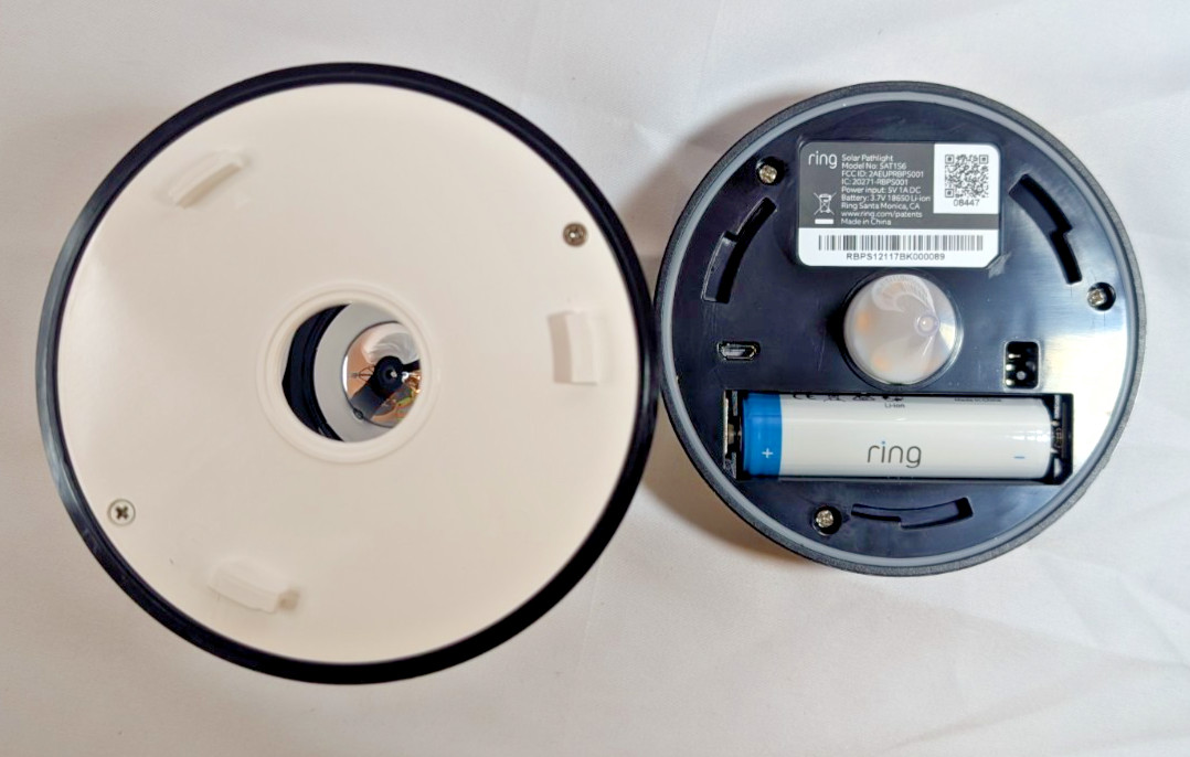 Ring 5AT1S6-BEN0 Smart Solar LED Pathlight, Motion-Activated Outdoor Black