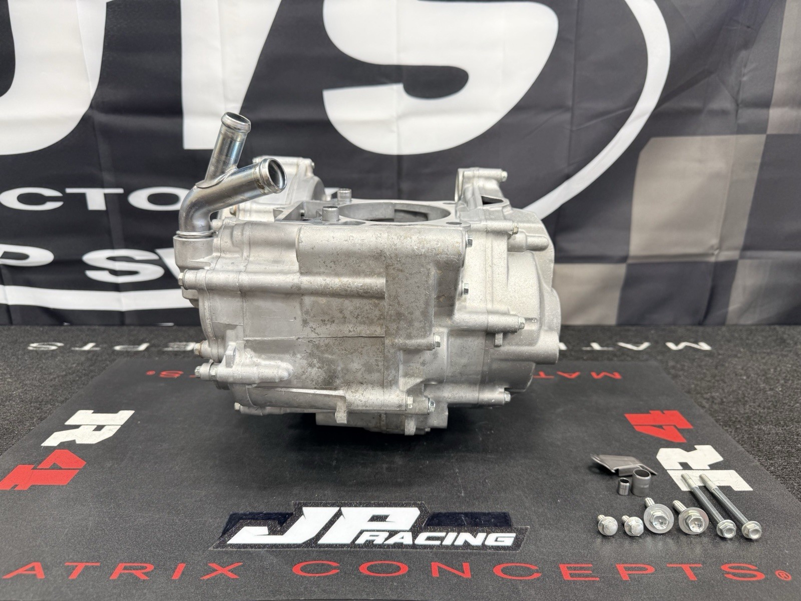 2023 HONDA CRF250R OEM ENGINE CASES LEFT/RIGHT W/COVERS COMPLETE! 11300-K95-AA0