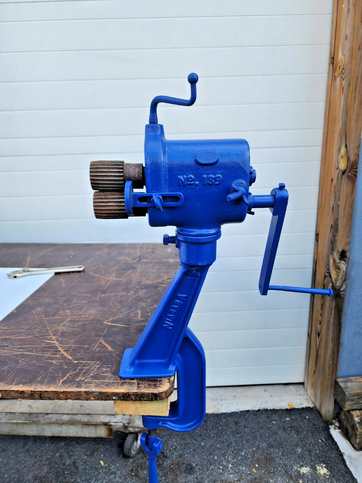 Niagara M&T Works Hand Crank No 189 Stove pipe crimper Sheet Metal Bead Roller